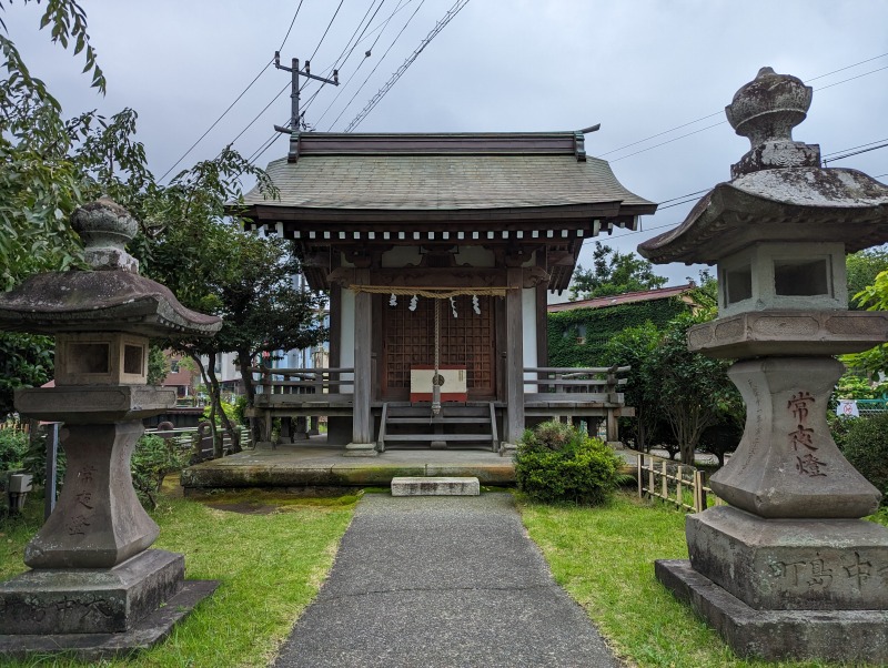 三石神社3
