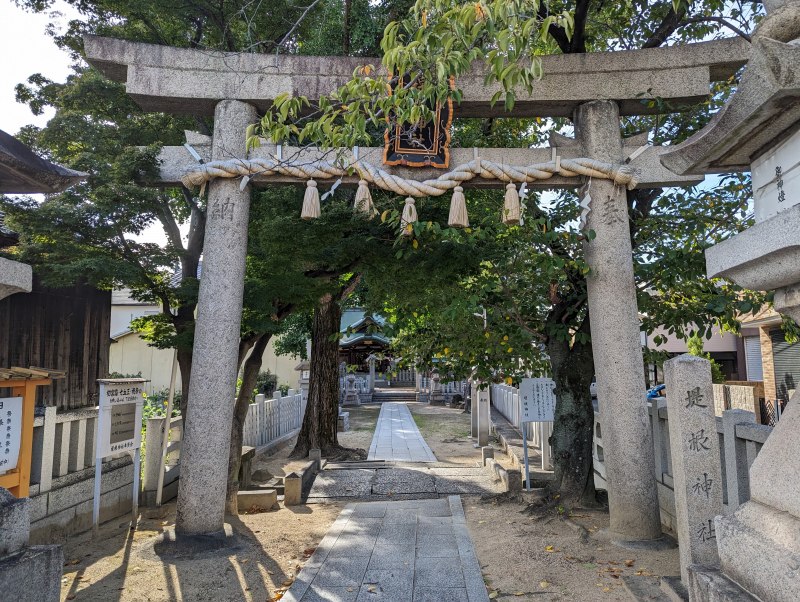 堤根神社（稗島）2