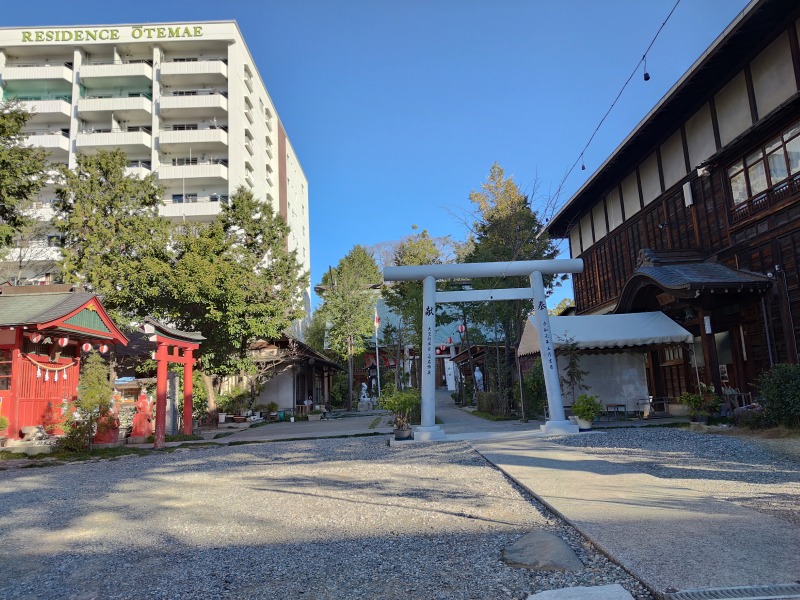 高知大神宮 境内の様子 参道風景 高知市中心部の神社