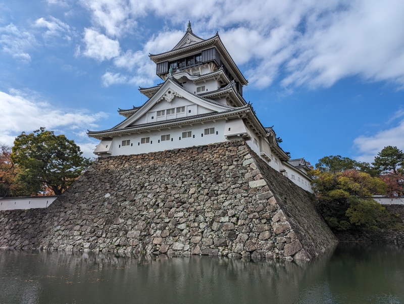 小倉城 本丸 野面積み石垣