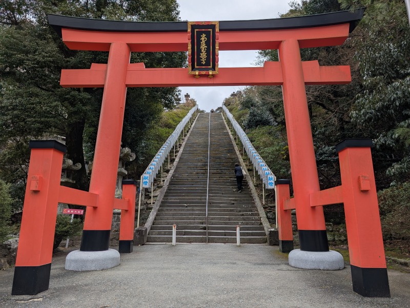 高良大社本坂石段、筑後平野を望む参道