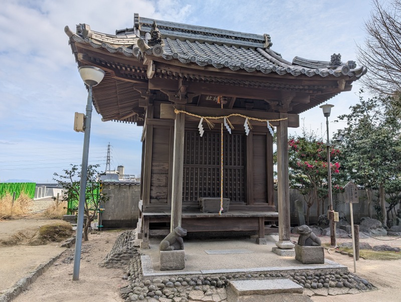 水神社 社殿と肥前狛犬（久留米水天宮）