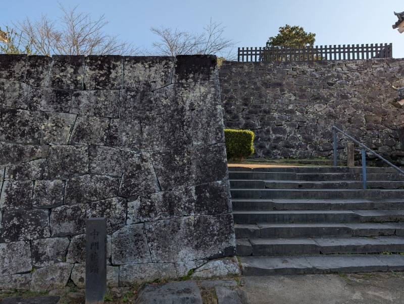 臼杵城 中門櫓跡 石垣