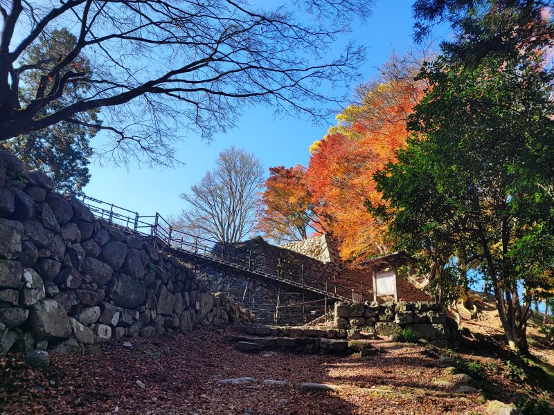 津和野城 東門と櫓跡へ続く通路