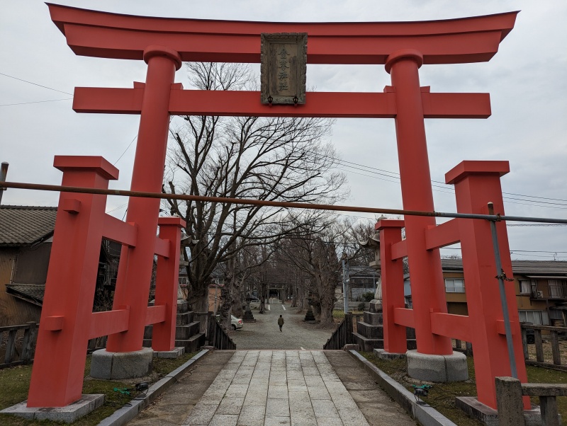 金峯神社 一の鳥居と参道の風景